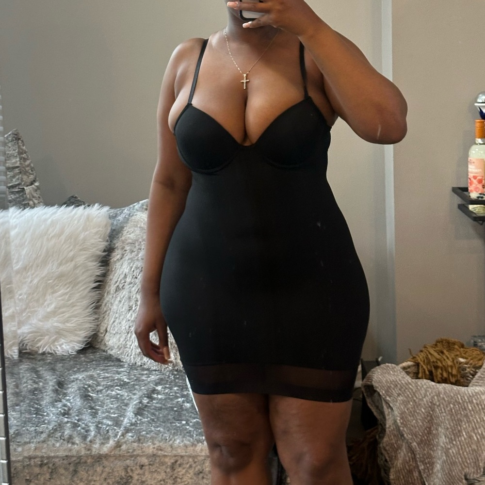 Elegant Black Bodycon Slip Dress